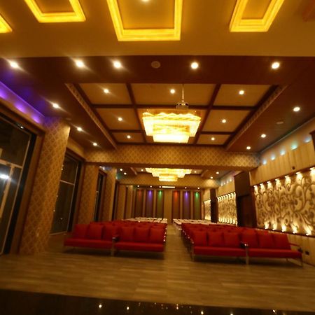 Park Avenue And Resorts Sikar Экстерьер фото