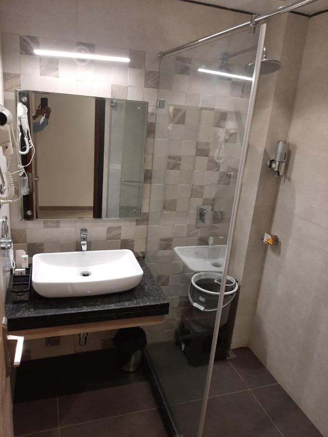 Park Avenue And Resorts Sikar Экстерьер фото