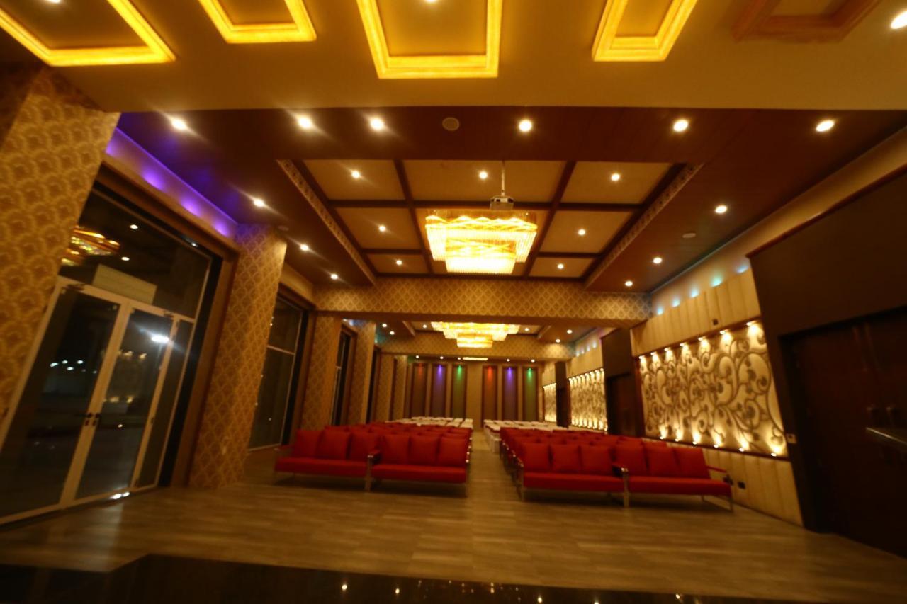 Park Avenue And Resorts Sikar Экстерьер фото