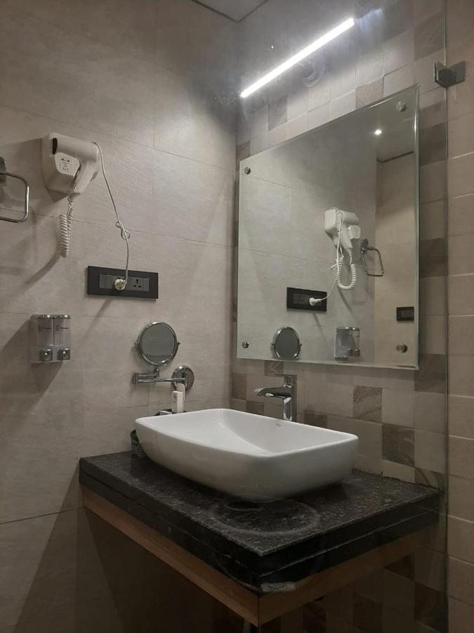 Park Avenue And Resorts Sikar Экстерьер фото