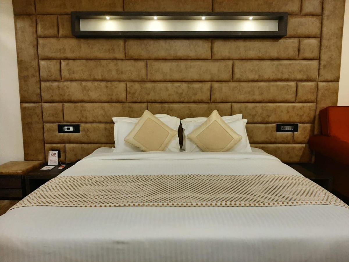 Park Avenue And Resorts Sikar Экстерьер фото