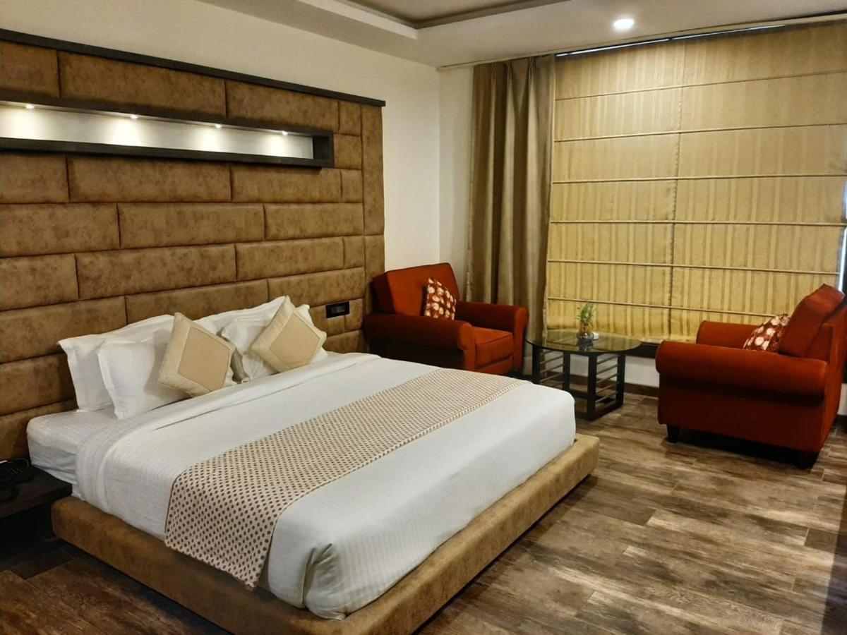 Park Avenue And Resorts Sikar Экстерьер фото
